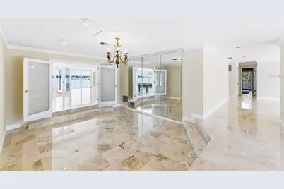 4201 45th Street S, Saint Petersburg, FL 33711 - Photo 4