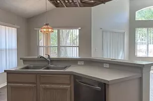 8928 Southbay Dr, Tampa, FL 33615 - Photo 8