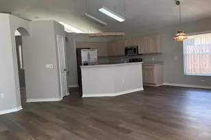 8928 Southbay Dr, Tampa, FL 33615 - Photo 20