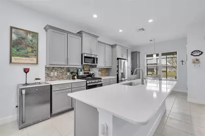 4916 Sevilla Shores Drive, Wimauma, FL 33598 - Photo 12