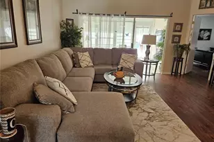 2418 Nantucket Field Way, Sun City Center, FL 33573 - Photo 8