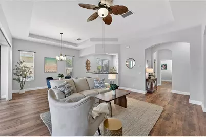 915 Regal Manor Way, Sun City Center, FL 33573 - Photo 32