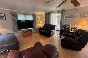 13225 101st St, Largo, FL 33773 - Photo 12