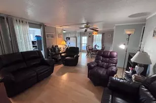 13225 101st St, Largo, FL 33773 - Photo 10