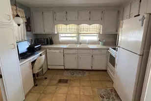 13225 101st St, Largo, FL 33773 - Photo 6