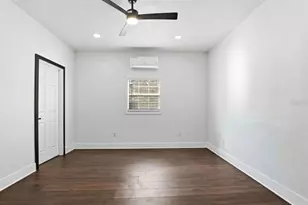 2132 W Bird St, Tampa, FL 33604 - Photo 38