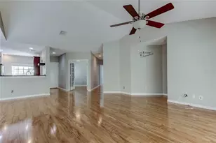 11303 Shipwatch Ln, Largo, FL 33774 - Photo 16