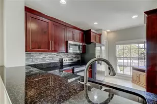 11303 Shipwatch Ln, Largo, FL 33774 - Photo 32