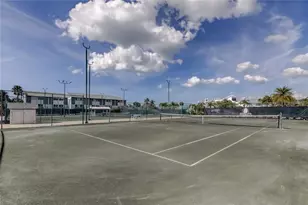 11303 Shipwatch Ln, Largo, FL 33774 - Photo 48