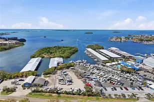 216 Shore Dr, Palm Harbor, FL 34683 - Photo 38