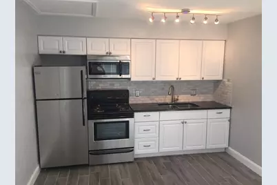 214 12th Avenue N #B, Saint Petersburg, FL 33701 - Photo 2