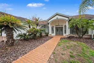 19216 Ridgelake Dr, Lutz, FL 33549 - Photo 2