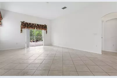 5246 Braddock Drive, Zephyrhills, FL 33541 - Photo 18