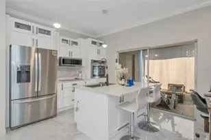6765 Lake Rochester Ln, Gibsonton, FL 33534 - Photo 8