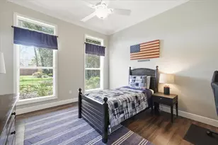 2004 Russell Dr, Tampa, FL 33618 - Photo 28