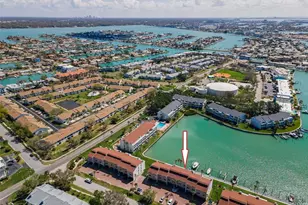 12334 Capri Cir N, Treasure Island, FL 33706 - Photo 46