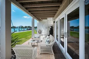 12334 Capri Cir N, Treasure Island, FL 33706 - Photo 38