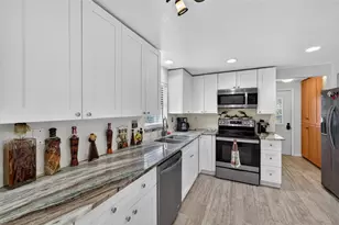 10262 Memorial Hwy, Tampa, FL 33615 - Photo 18