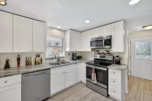 10262 Memorial Hwy, Tampa, FL 33615 - Photo 20