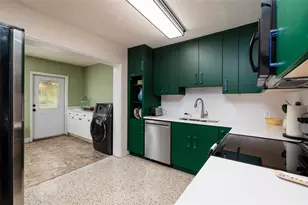 4143 56th St N, Kenneth City, FL 33709 - Photo 12