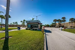476 Boca Ciega Point Blvd S, Saint Petersburg, FL 33708 - Photo 50