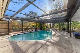 1811 La Grande Dr, Dunedin, FL 34698 - Photo 4