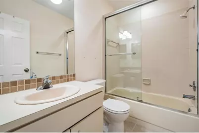 11500 Shipwatch Drive #1362, Largo, FL 33774 - Photo 24