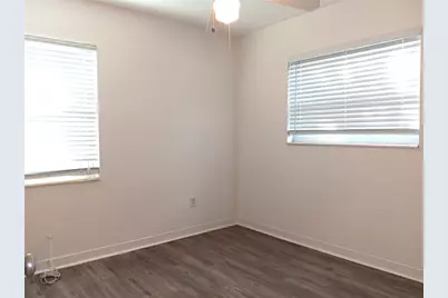 4942 Oxford Avenue N, Saint Petersburg, FL 33710 - Photo 12