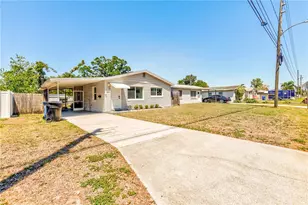 2639 28th Ave N, Saint Petersburg, FL 33713 - Photo 2