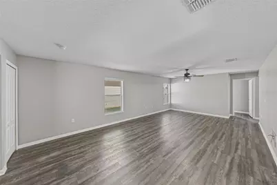 13416 Kent Bradley Street, Dade City, FL 33525 - Photo 8