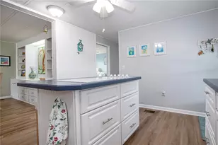 2266 Piazza Dr, Sarasota, FL 34238 - Photo 10