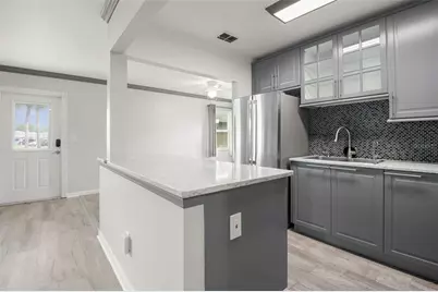 1904 Canterbury Lane #13, Sun City Center, FL 33573 - Photo 8