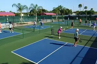 1904 Canterbury Ln, Sun City Center, FL 33573 - Photo 32