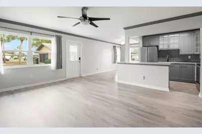 1904 Canterbury Lane #13, Sun City Center, FL 33573 - Photo 4