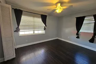 1414 85th Ave N, Saint Petersburg, FL 33702 - Photo 6