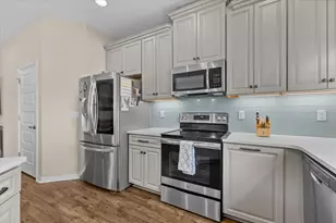 30089 Southwell Ln, Wesley Chapel, FL 33543 - Photo 8