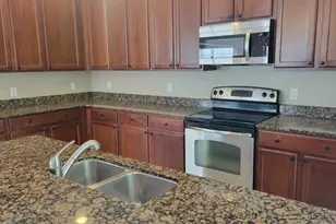 1443 Hillview Ln, Tarpon Springs, FL 34689 - Photo 8