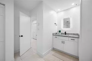 2814 W Powhatan Ave, Tampa, FL 33614 - Photo 36