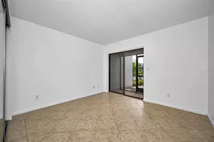 10626 Longwood Dr, Seminole, FL 33777 - Photo 20