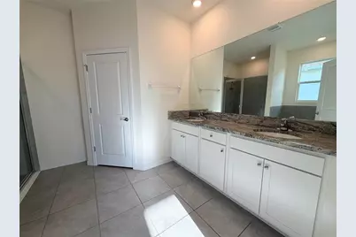 8313 Wheat Stone Drive, Zephyrhills, FL 33540 - Photo 30