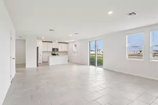 799 Sunshower Dr, Lady Lake, FL 32159 - Photo 4