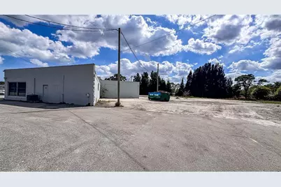 415 Angle Road, Fort Pierce, FL 34947 - Photo 4