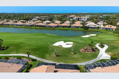 9448 Forest Hills Circle, Sarasota, FL 34238 - Photo 4