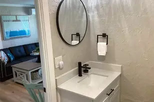 13121 4th St E, Madeira Beach, FL 33708 - Photo 10