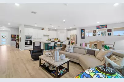 31477 Westbury Estates Avenue, Wesley Chapel, FL 33545 - Photo 12