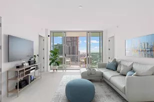 400 Central Ave, Saint Petersburg, FL 33701 - Photo 4