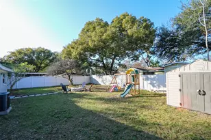 2706 E 99th Ave, Tampa, FL 33612 - Photo 24