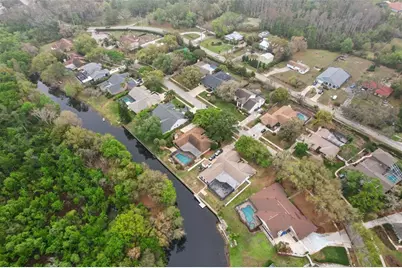 17913 Clear Lake Drive, Lutz, FL 33548 - Photo 56