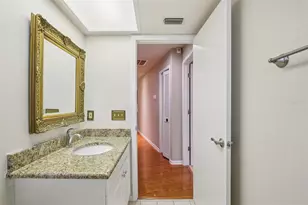 17913 Clear Lake Dr, Lutz, FL 33548 - Photo 26