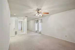 17913 Clear Lake Dr, Lutz, FL 33548 - Photo 34